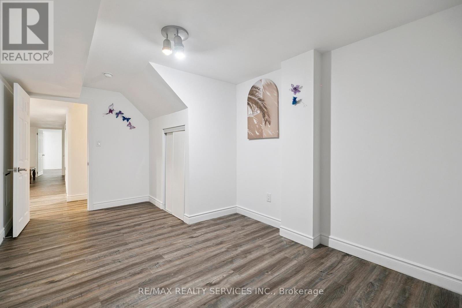 125 Morden Drive, Shelburne, Ontario  L9V 3S4 - Photo 17 - X12458893
