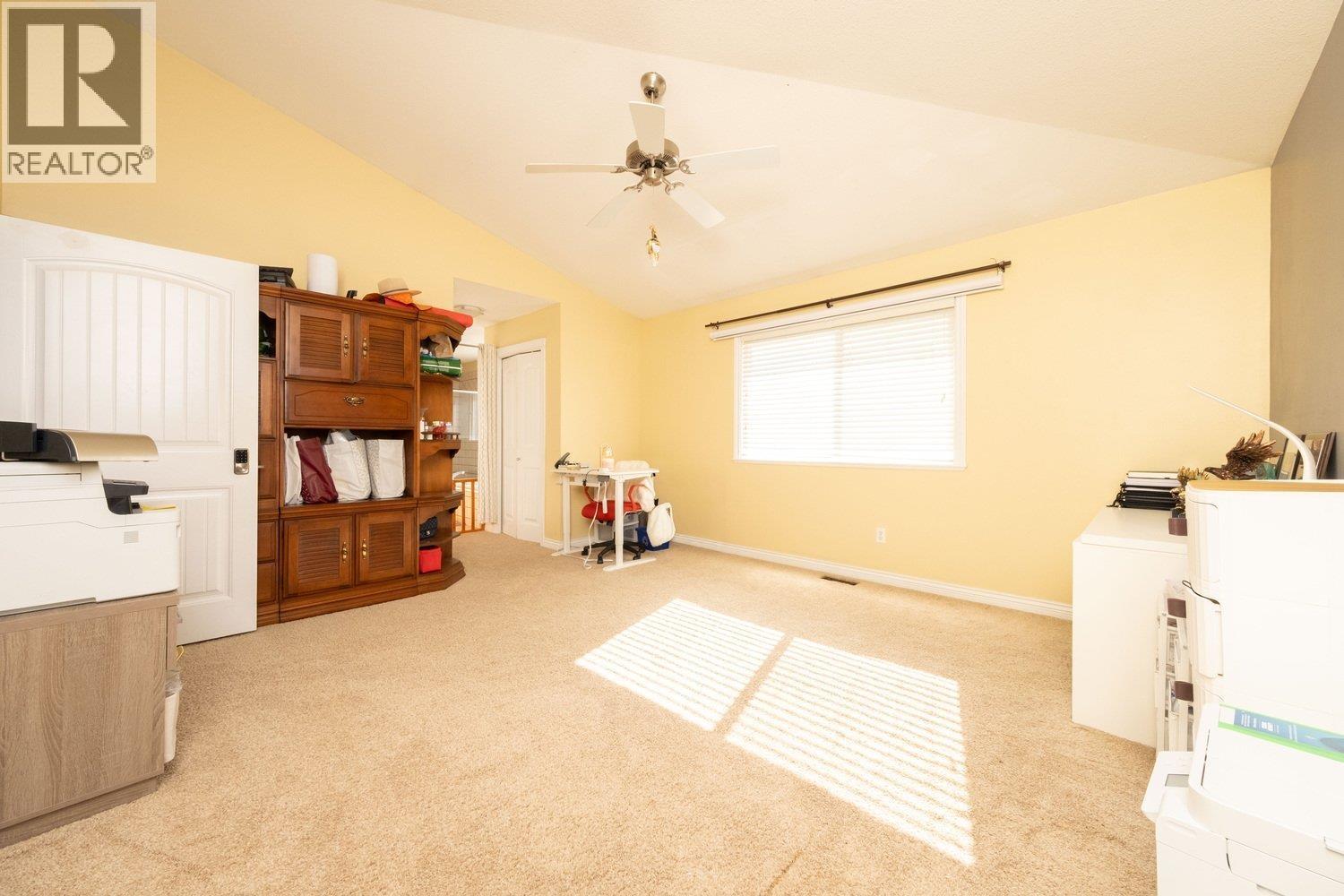 23622 111a Avenue, Maple Ridge, British Columbia  V2W 2G1 - Photo 3 - R3055176