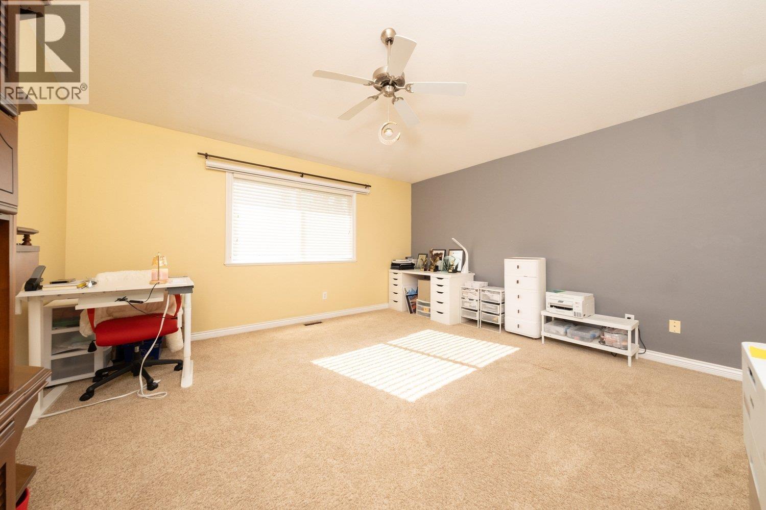 23622 111a Avenue, Maple Ridge, British Columbia  V2W 2G1 - Photo 2 - R3055176