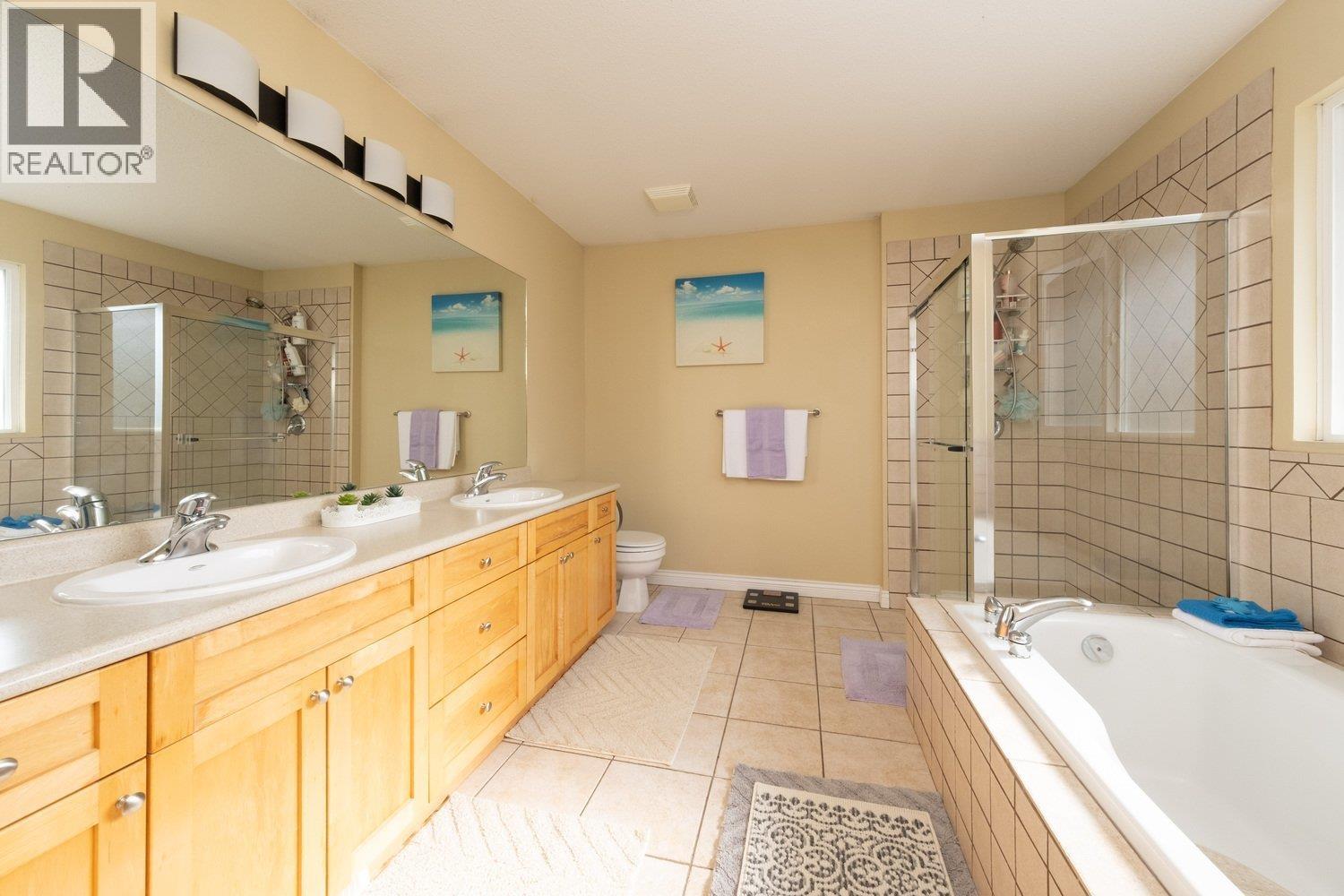 23622 111a Avenue, Maple Ridge, British Columbia  V2W 2G1 - Photo 4 - R3055176
