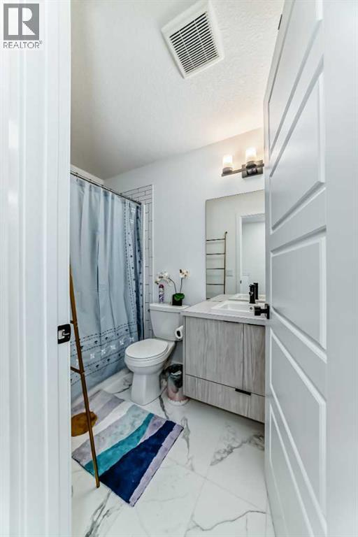 2454 210 Avenue Se, Calgary, Alberta  T2X 4C2 - Photo 38 - A2264054