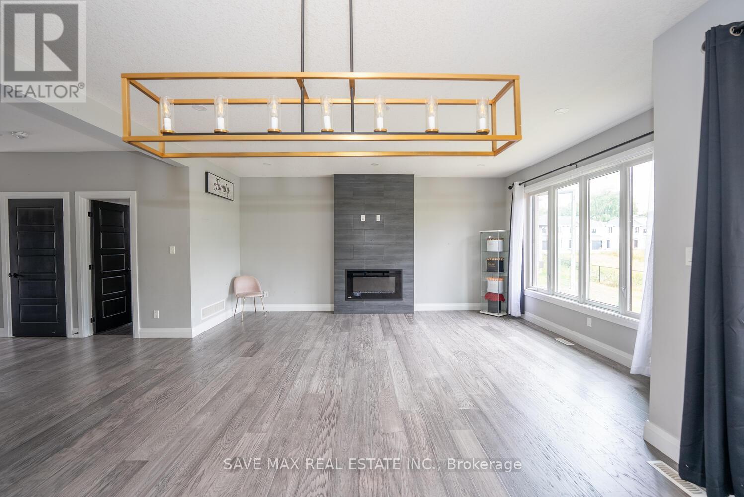 3374 Oriole Drive, London South, Ontario  N6M 0K1 - Photo 16 - X12416996
