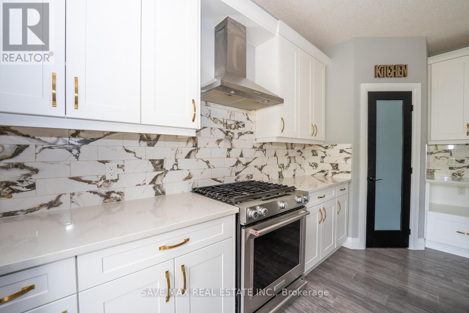 3374 Oriole Drive, London South, Ontario  N6M 0K1 - Photo 19 - X12416996