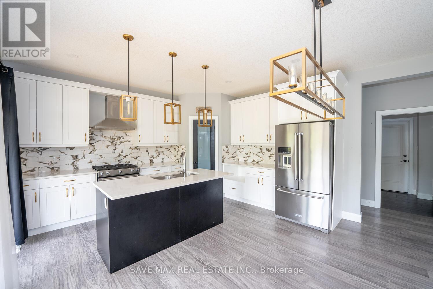 3374 Oriole Drive, London South, Ontario  N6M 0K1 - Photo 17 - X12416996