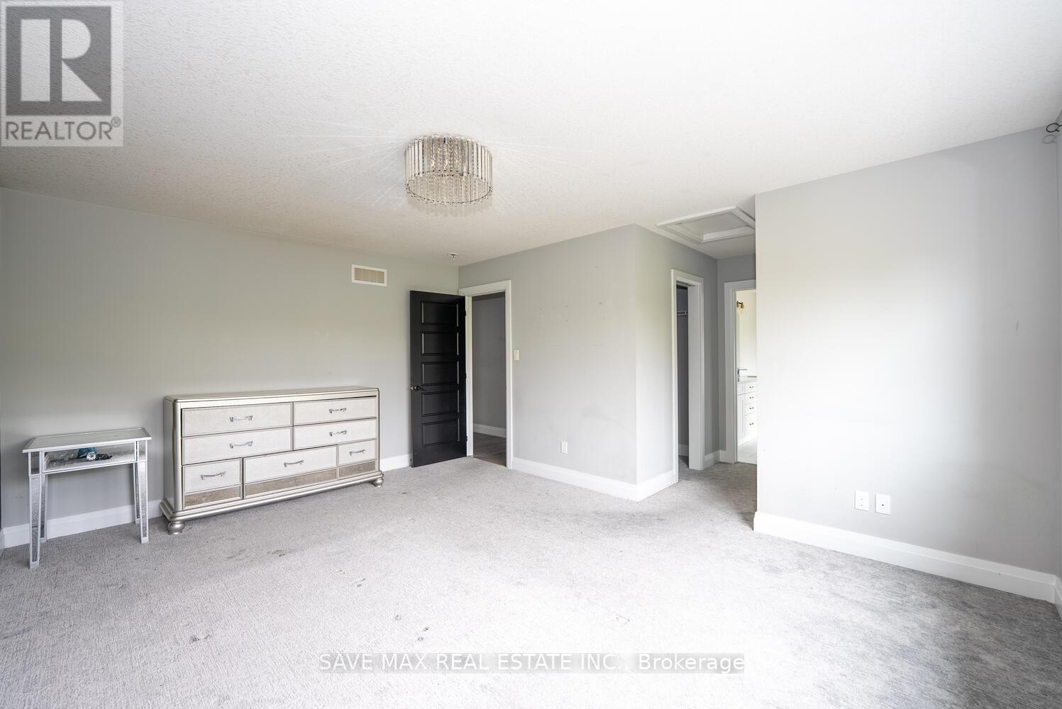 3374 Oriole Drive, London South, Ontario  N6M 0K1 - Photo 29 - X12416996