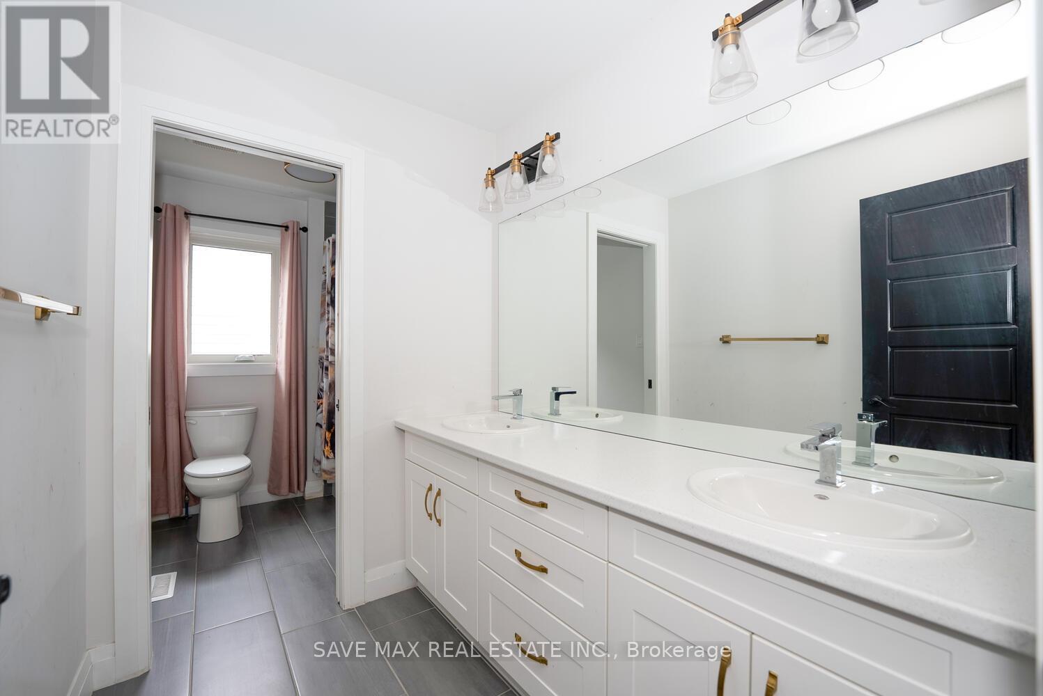 3374 Oriole Drive, London South, Ontario  N6M 0K1 - Photo 36 - X12416996
