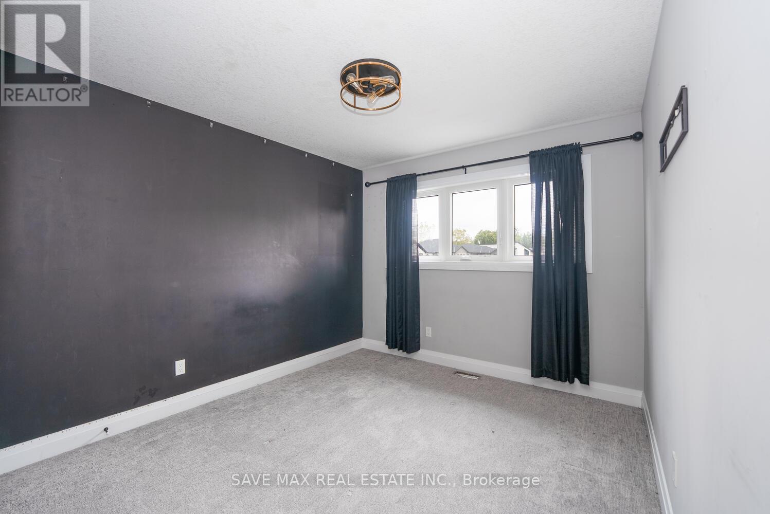 3374 Oriole Drive, London South, Ontario  N6M 0K1 - Photo 32 - X12416996