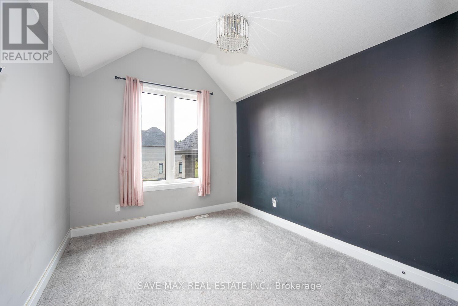 3374 Oriole Drive, London South, Ontario  N6M 0K1 - Photo 34 - X12416996