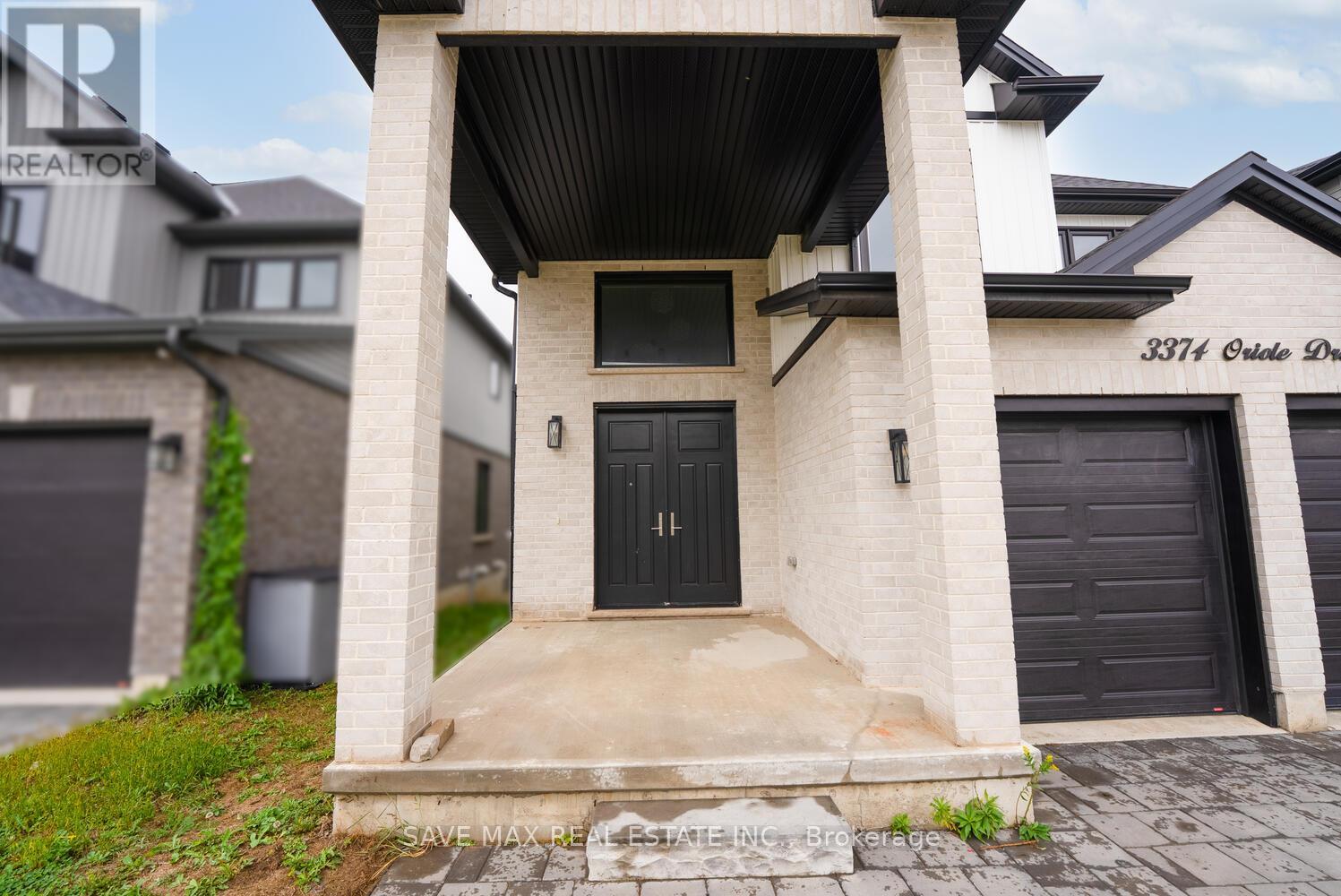 3374 Oriole Drive, London South, Ontario  N6M 0K1 - Photo 9 - X12416996