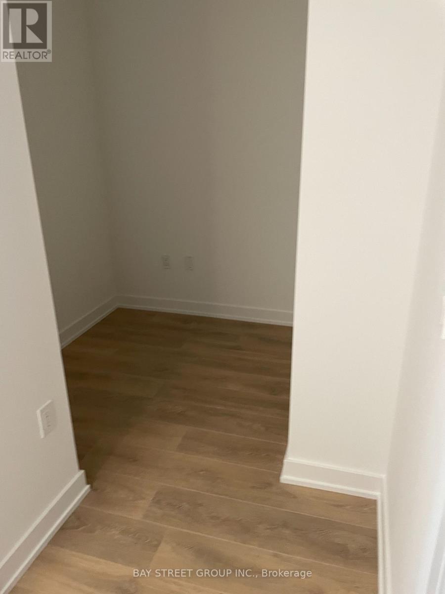 1204 - 127 Broadway Avenue, Toronto, Ontario  M4P 1V3 - Photo 6 - C12458926