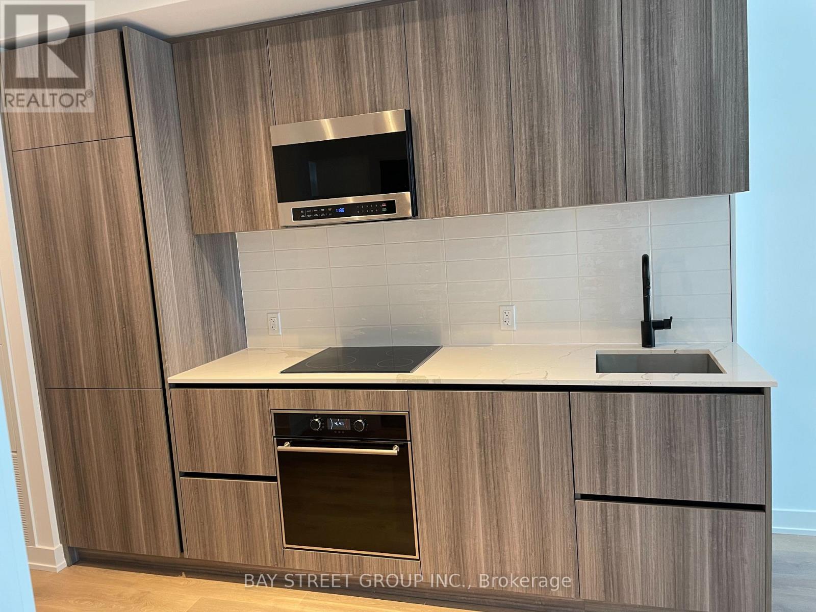 1204 - 127 Broadway Avenue, Toronto, Ontario  M4P 1V3 - Photo 8 - C12458926