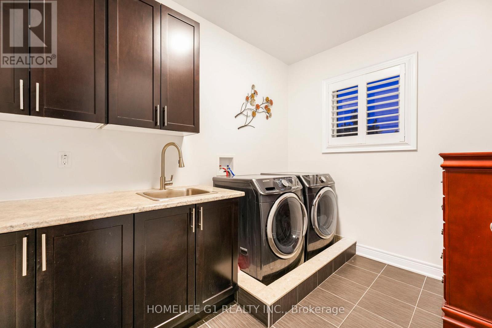 197 Gar Lehman Drive, Whitchurch-Stouffville, Ontario  L4A 0H8 - Photo 13 - N12458912