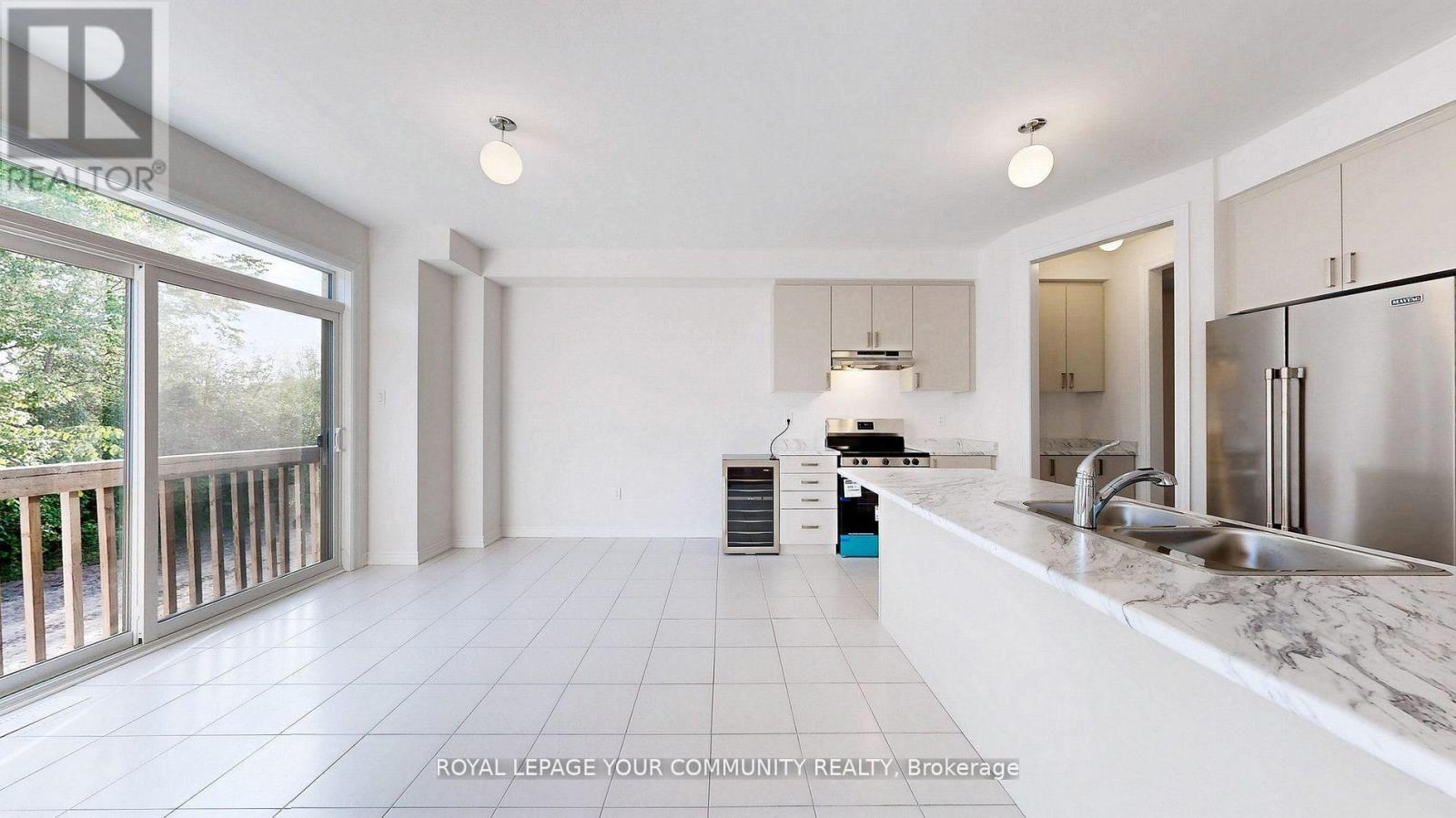 26 Baycroft Boulevard, Essa, Ontario  L0M 1B5 - Photo 12 - N12458923