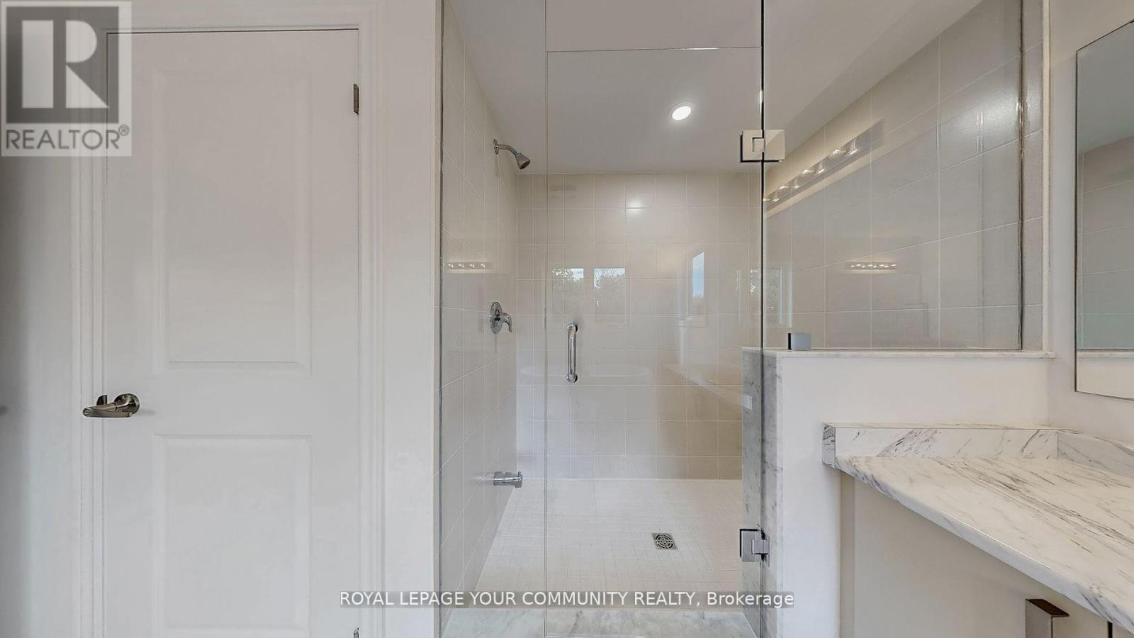 26 Baycroft Boulevard, Essa, Ontario  L0M 1B5 - Photo 35 - N12458923
