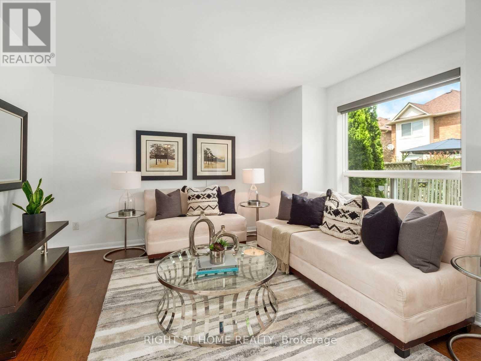 5555 Bridgeport Gate, Mississauga, Ontario  L5M 6N1 - Photo 12 - W12458909