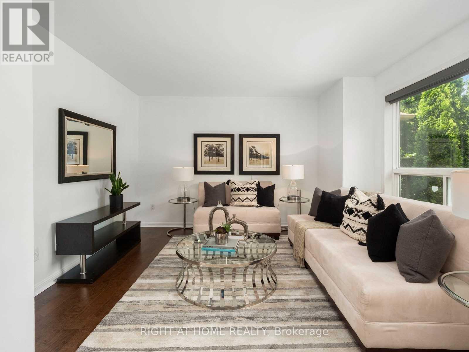 5555 Bridgeport Gate, Mississauga, Ontario  L5M 6N1 - Photo 13 - W12458909