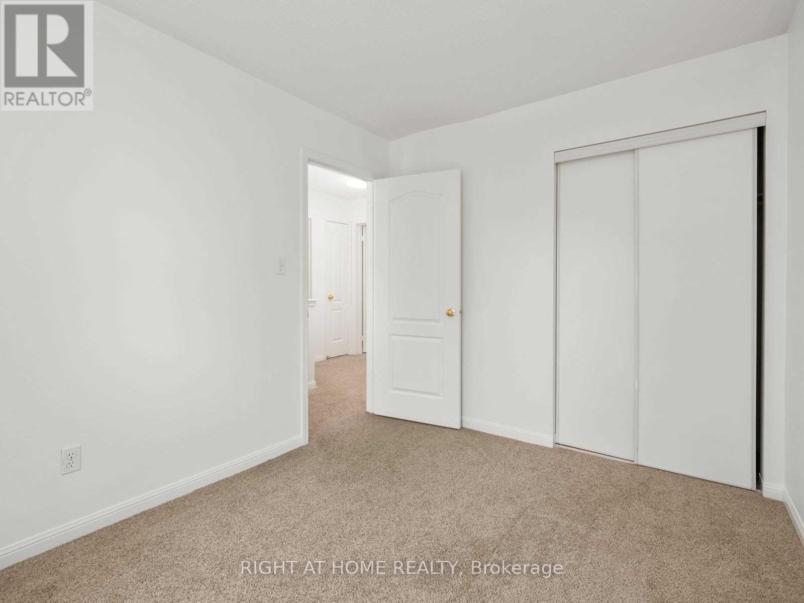 5555 Bridgeport Gate, Mississauga, Ontario  L5M 6N1 - Photo 22 - W12458909
