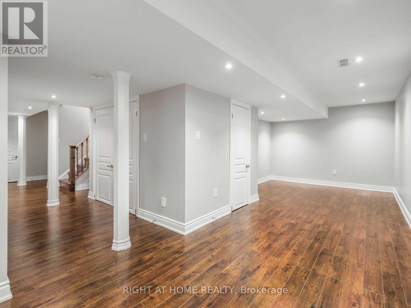 5555 Bridgeport Gate, Mississauga, Ontario  L5M 6N1 - Photo 29 - W12458909