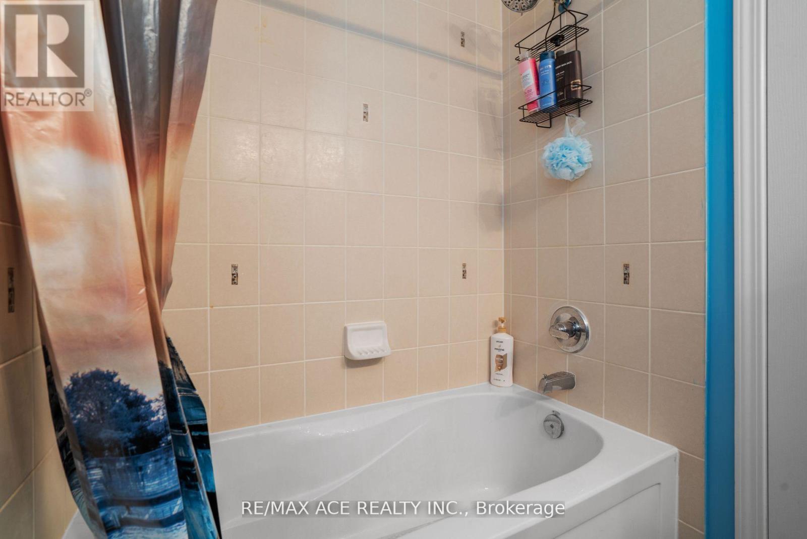 22 Apple Valley Way, Brampton, Ontario  L6P 0W4 - Photo 25 - W12458916