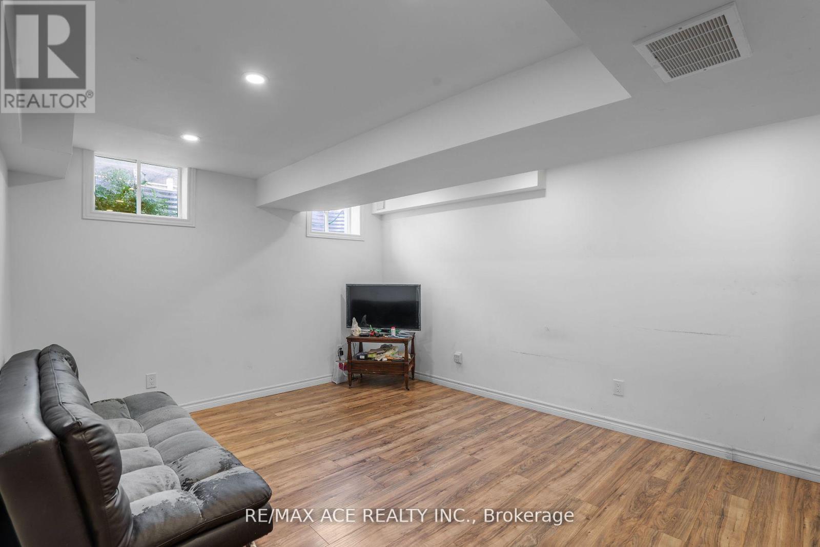 22 Apple Valley Way, Brampton, Ontario  L6P 0W4 - Photo 26 - W12458916