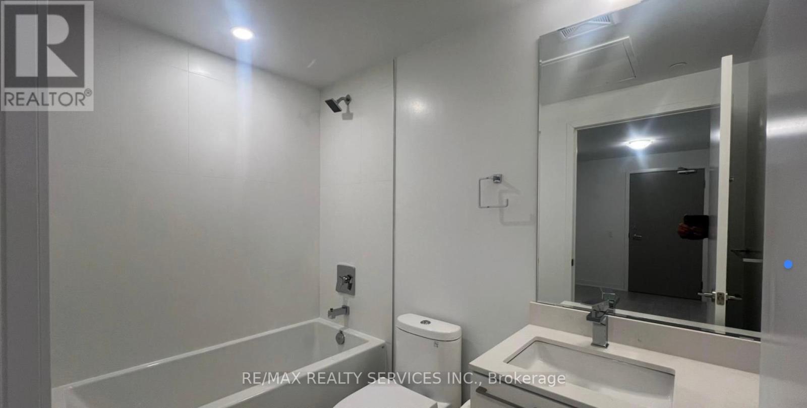 604 - 260 Malta Avenue, Brampton, Ontario  L6Y 0B5 - Photo 4 - W12458918