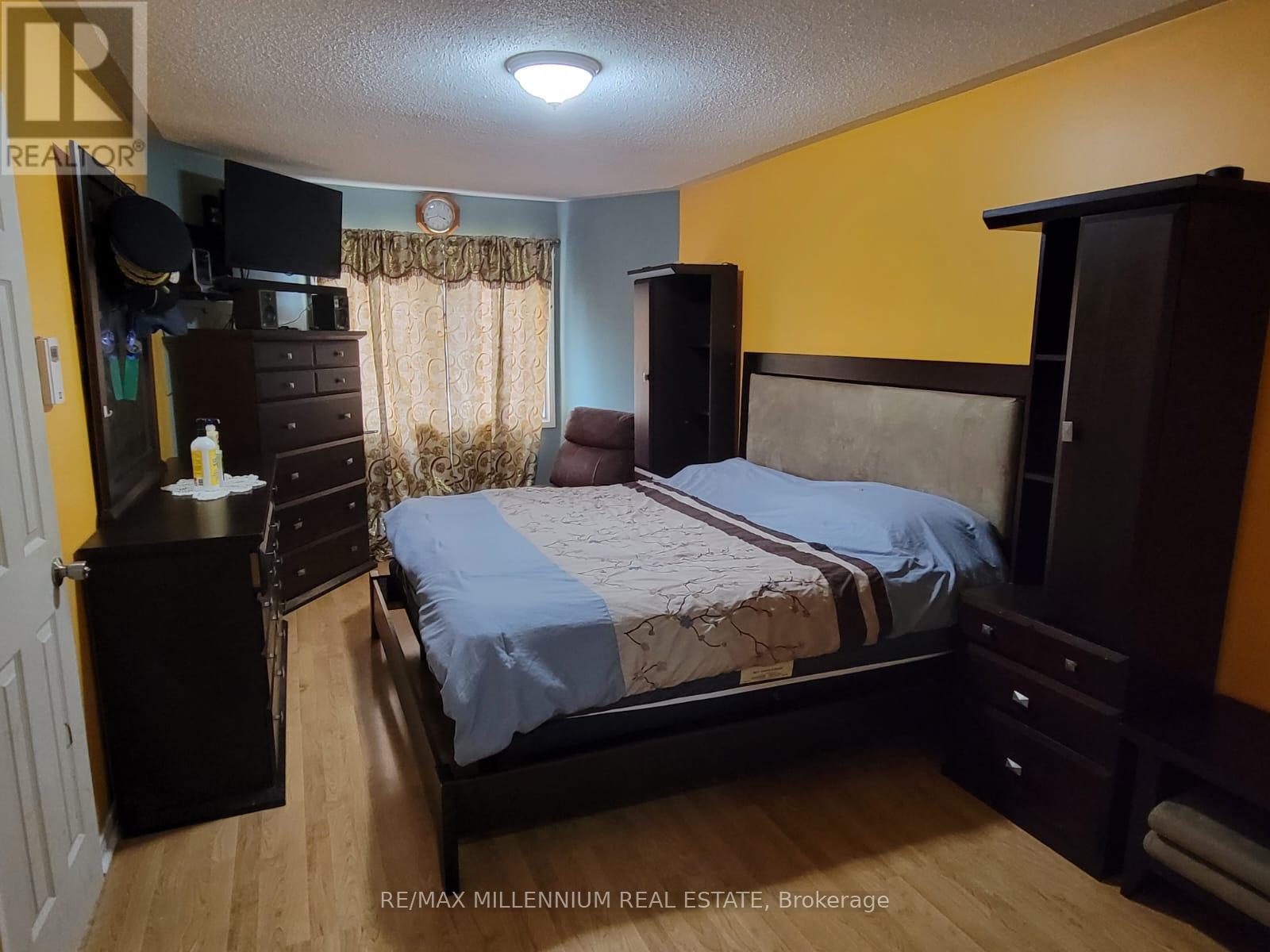 75 - 13 Wickstead Court, Brampton, Ontario  L6R 1N8 - Photo 10 - W12458921