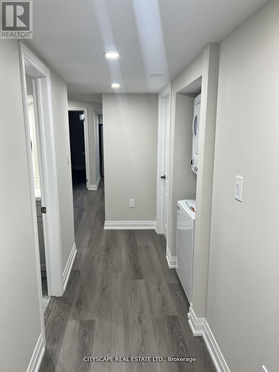 Lower - 58 Hubbell Road, Brampton, Ontario  L5Y 2A5 - Photo 3 - W12458924