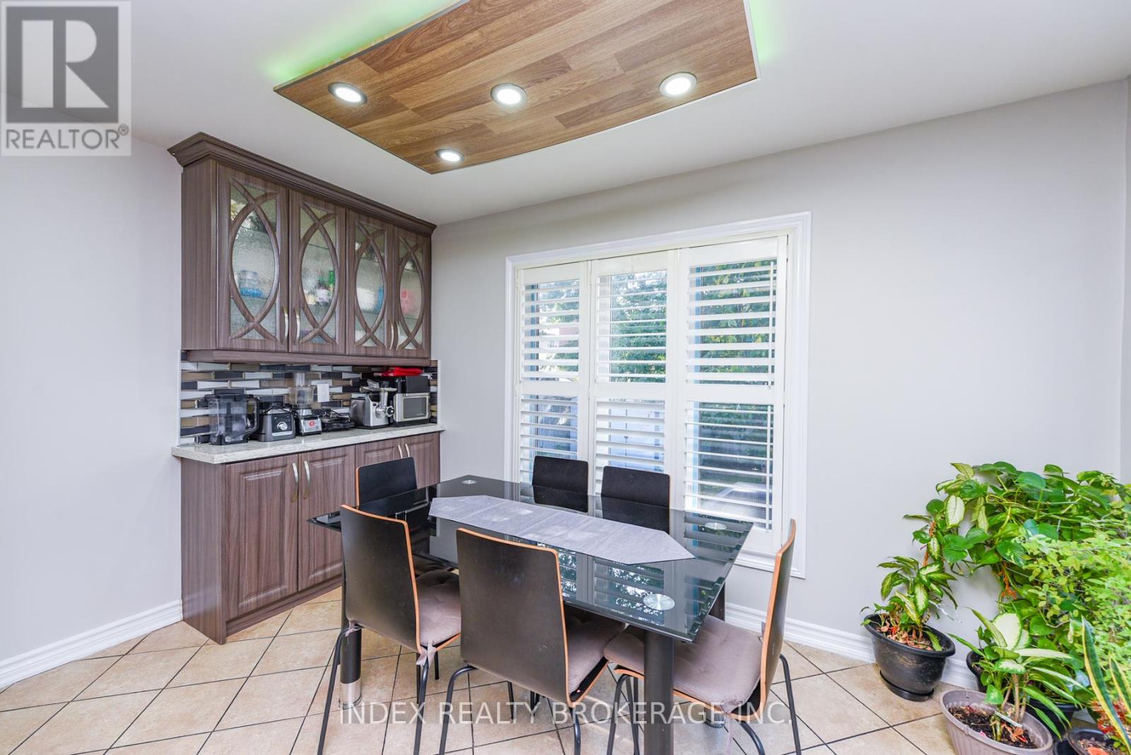 81 Mullis Crescent, Brampton, Ontario  L6Y 4S9 - Photo 11 - W12458928