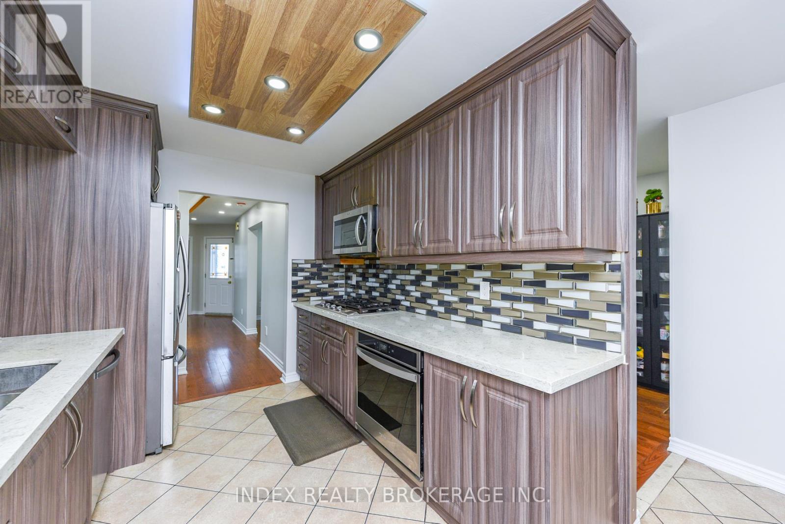 81 Mullis Crescent, Brampton, Ontario  L6Y 4S9 - Photo 13 - W12458928