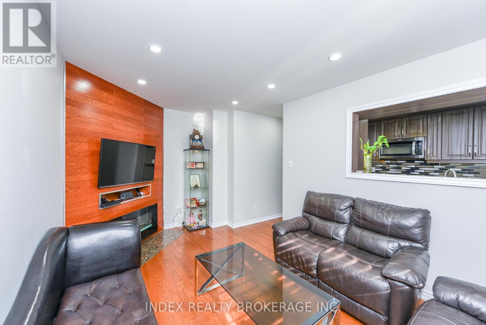 81 Mullis Crescent, Brampton, Ontario  L6Y 4S9 - Photo 19 - W12458928