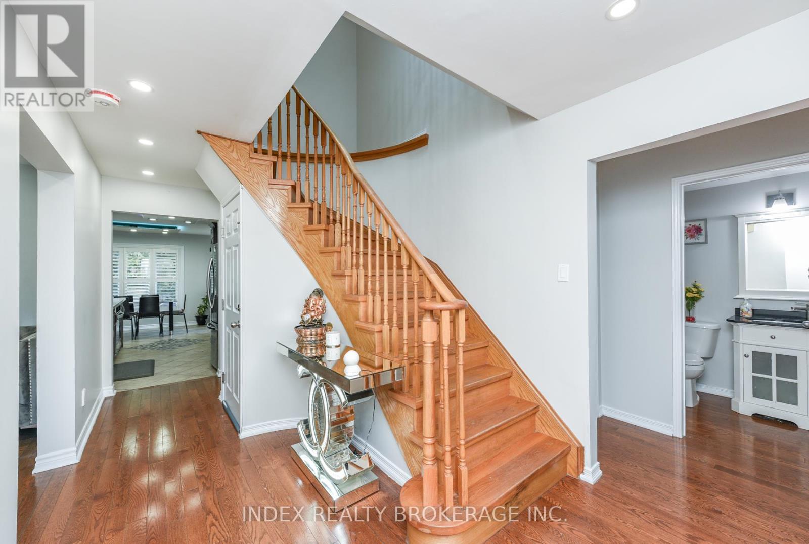 81 Mullis Crescent, Brampton, Ontario  L6Y 4S9 - Photo 22 - W12458928