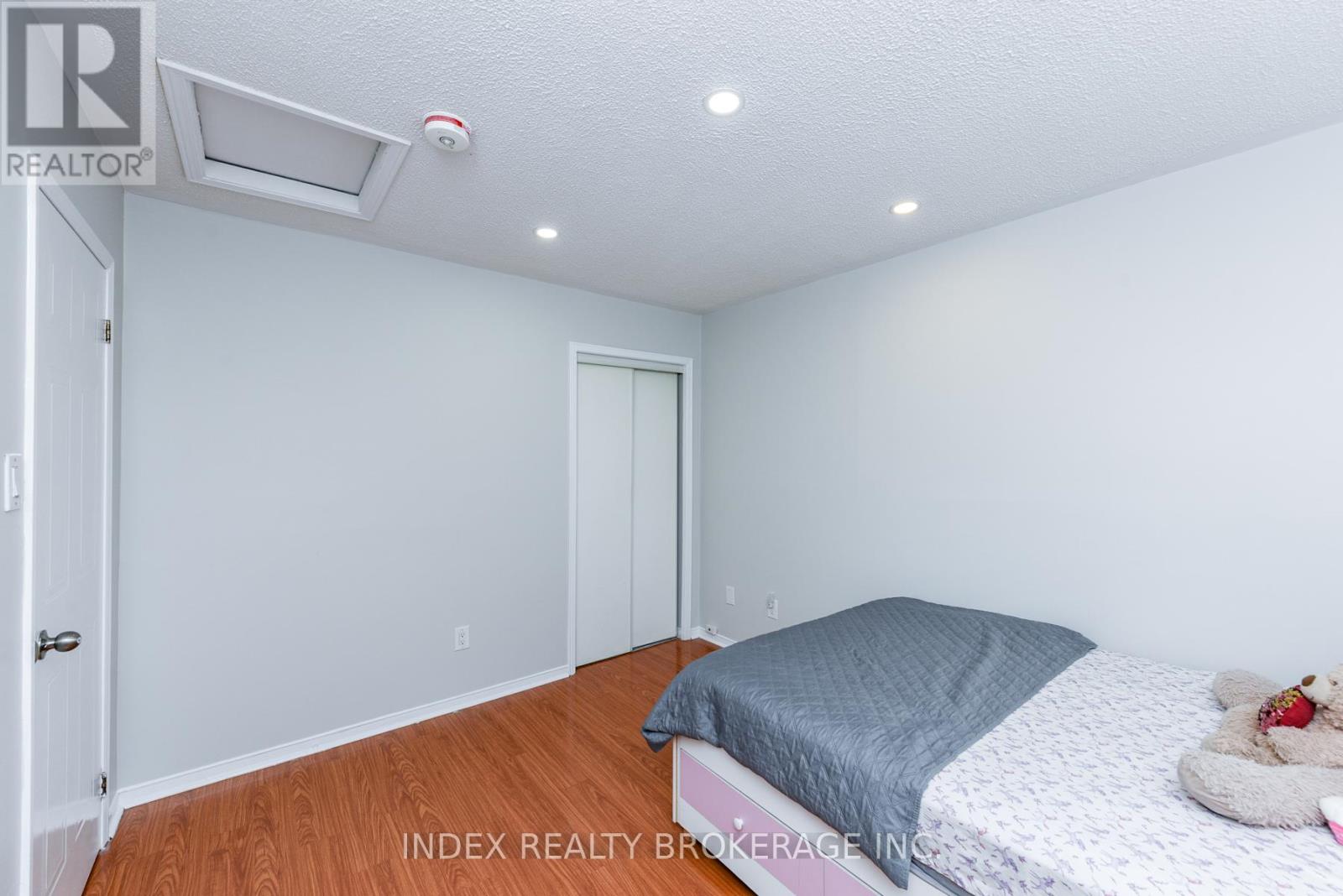 81 Mullis Crescent, Brampton, Ontario  L6Y 4S9 - Photo 30 - W12458928