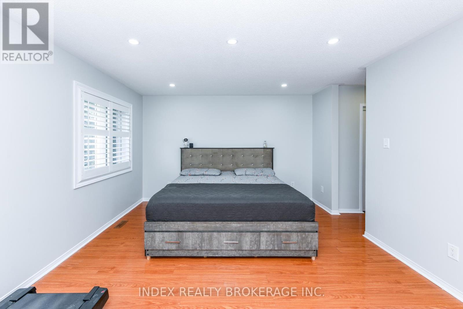 81 Mullis Crescent, Brampton, Ontario  L6Y 4S9 - Photo 34 - W12458928