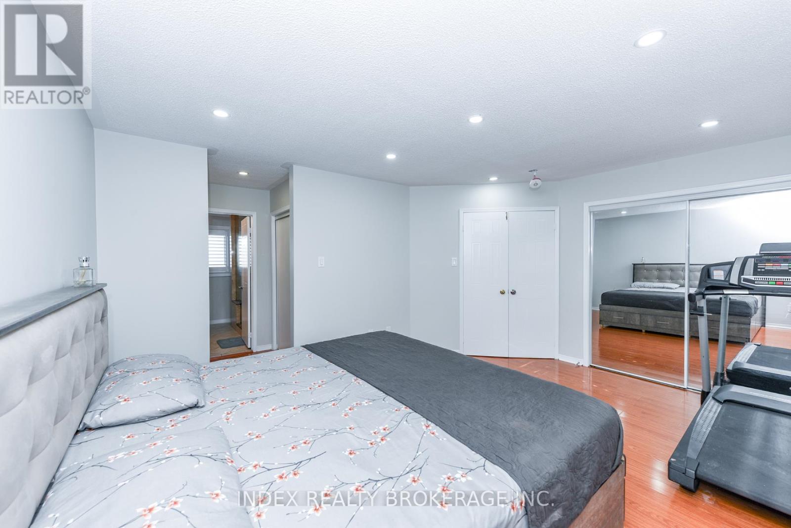 81 Mullis Crescent, Brampton, Ontario  L6Y 4S9 - Photo 35 - W12458928