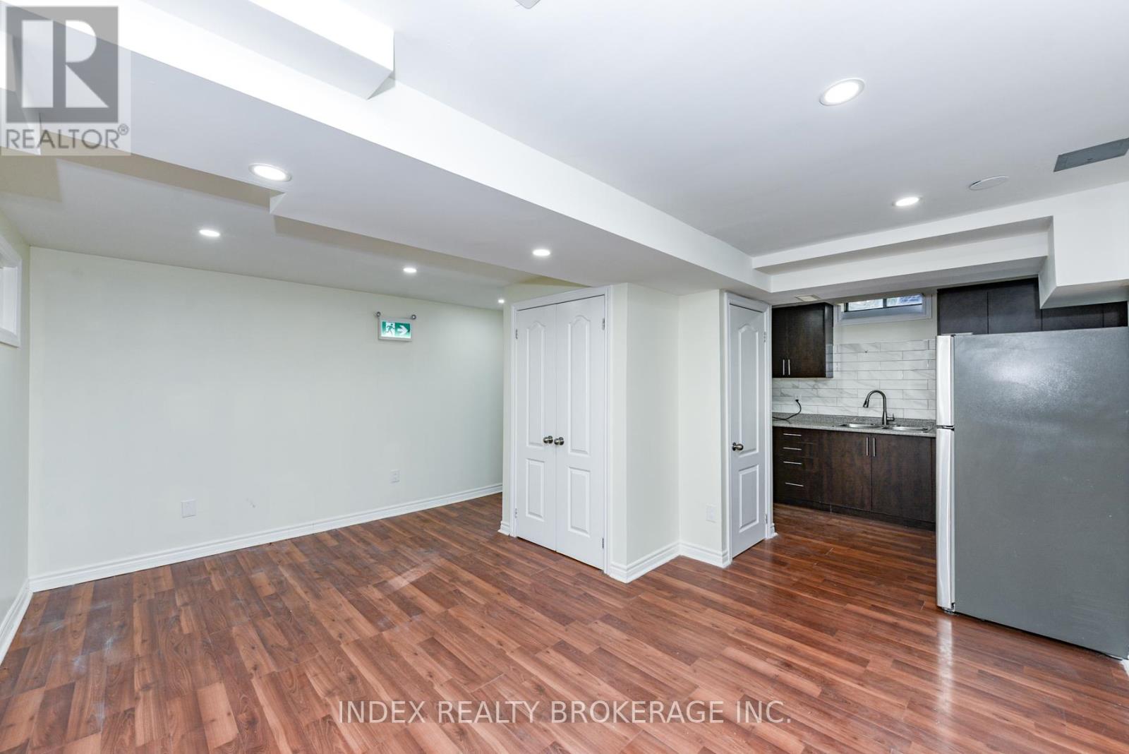 81 Mullis Crescent, Brampton, Ontario  L6Y 4S9 - Photo 42 - W12458928