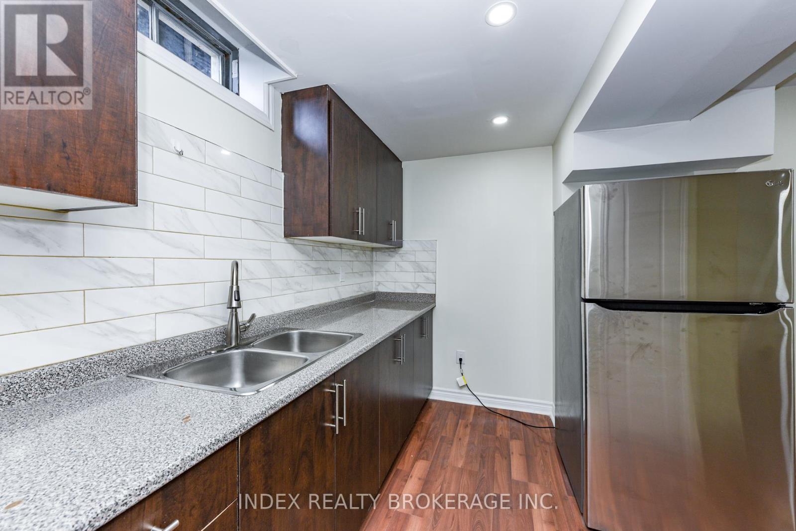 81 Mullis Crescent, Brampton, Ontario  L6Y 4S9 - Photo 47 - W12458928