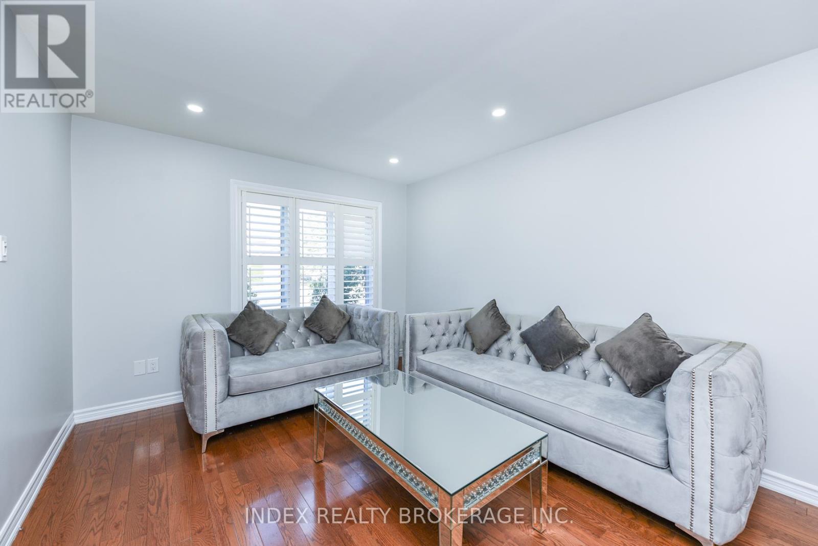 81 Mullis Crescent, Brampton, Ontario  L6Y 4S9 - Photo 6 - W12458928