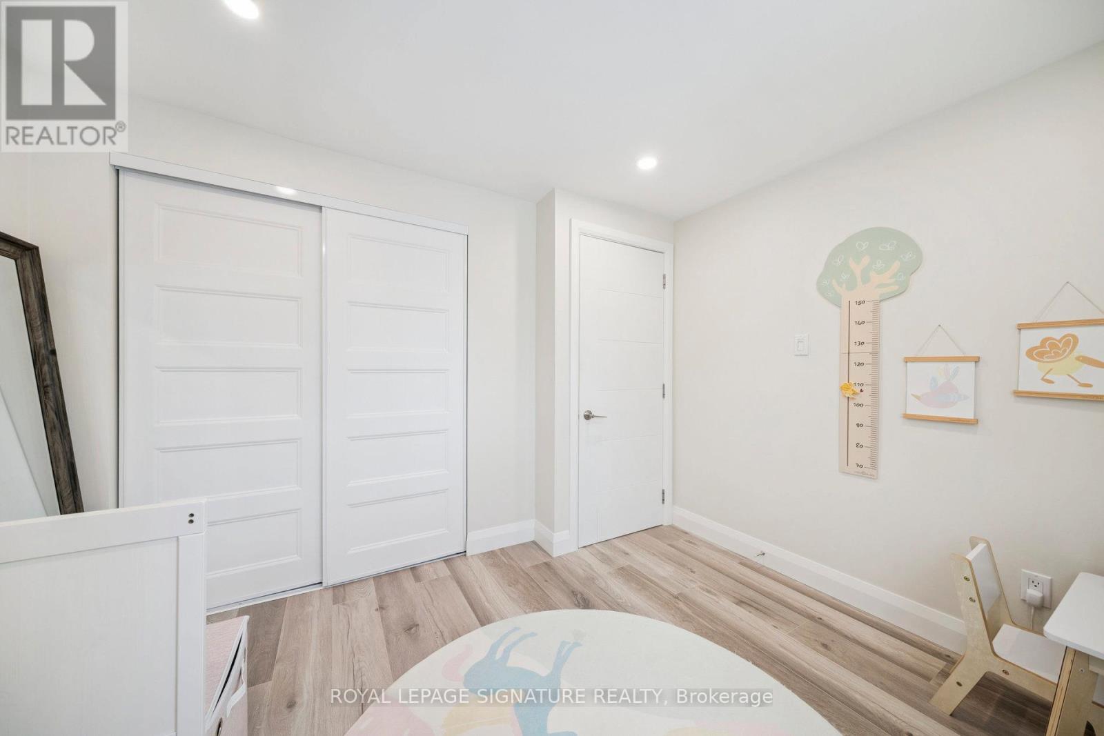 519 Galedowns Court, Mississauga, Ontario  L5A 3J1 - Photo 27 - W12458935