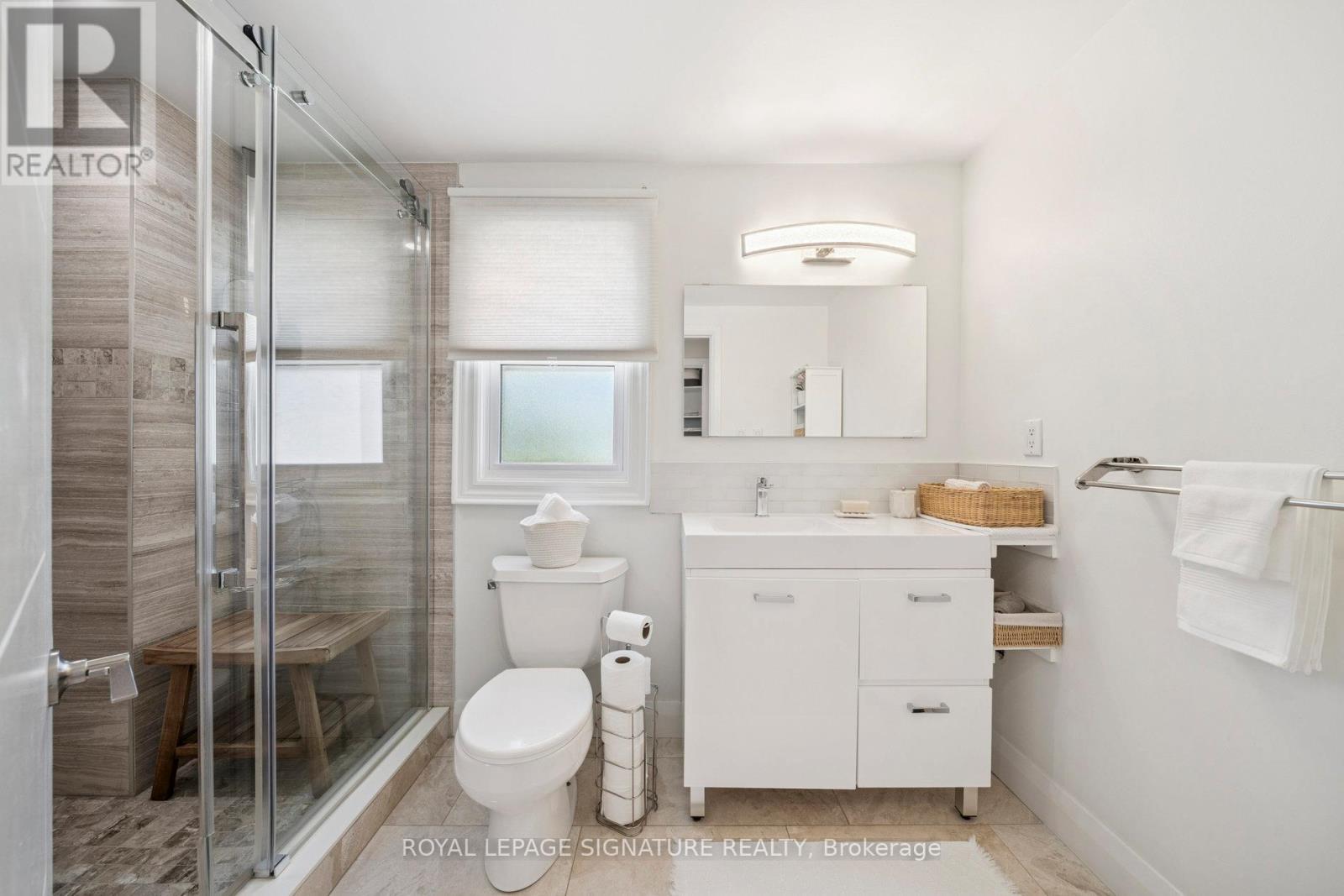 519 Galedowns Court, Mississauga, Ontario  L5A 3J1 - Photo 30 - W12458935
