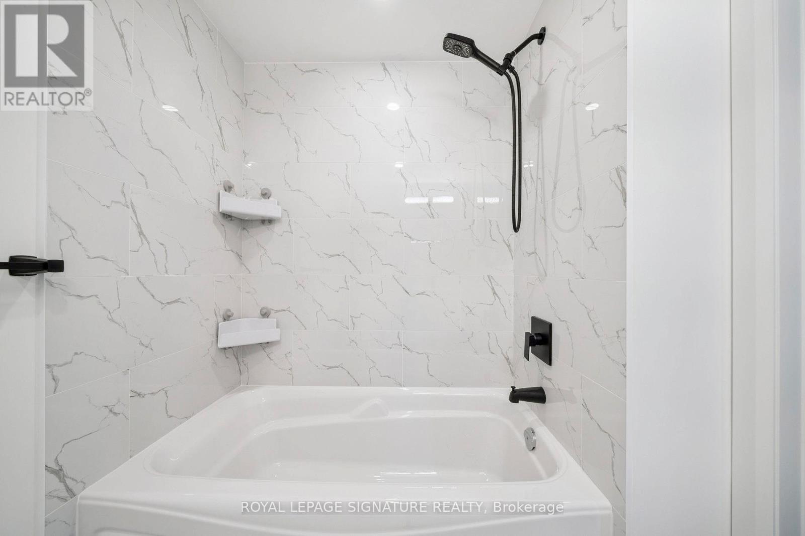 519 Galedowns Court, Mississauga, Ontario  L5A 3J1 - Photo 36 - W12458935