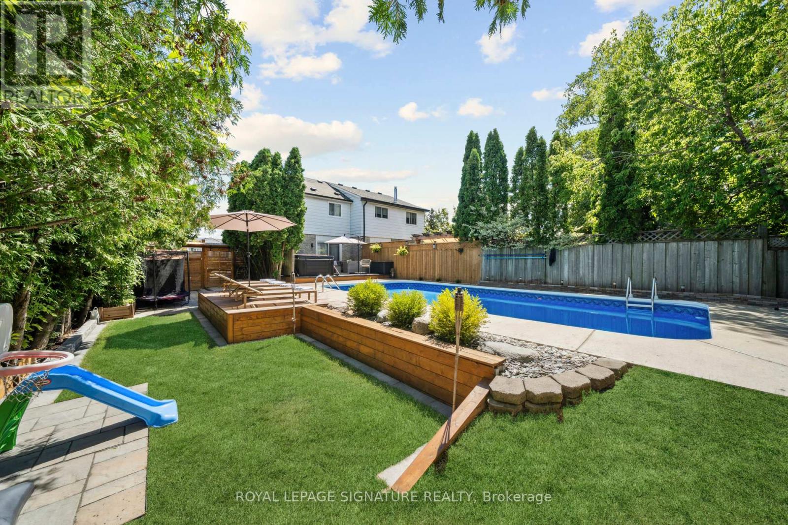 519 Galedowns Court, Mississauga, Ontario  L5A 3J1 - Photo 49 - W12458935