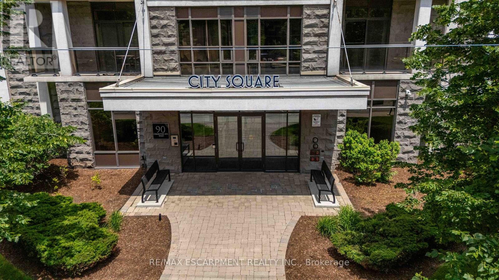 409 - 90 Charlton Avenue W, Hamilton, Ontario  L8P 0B4 - Photo 2 - X12458922