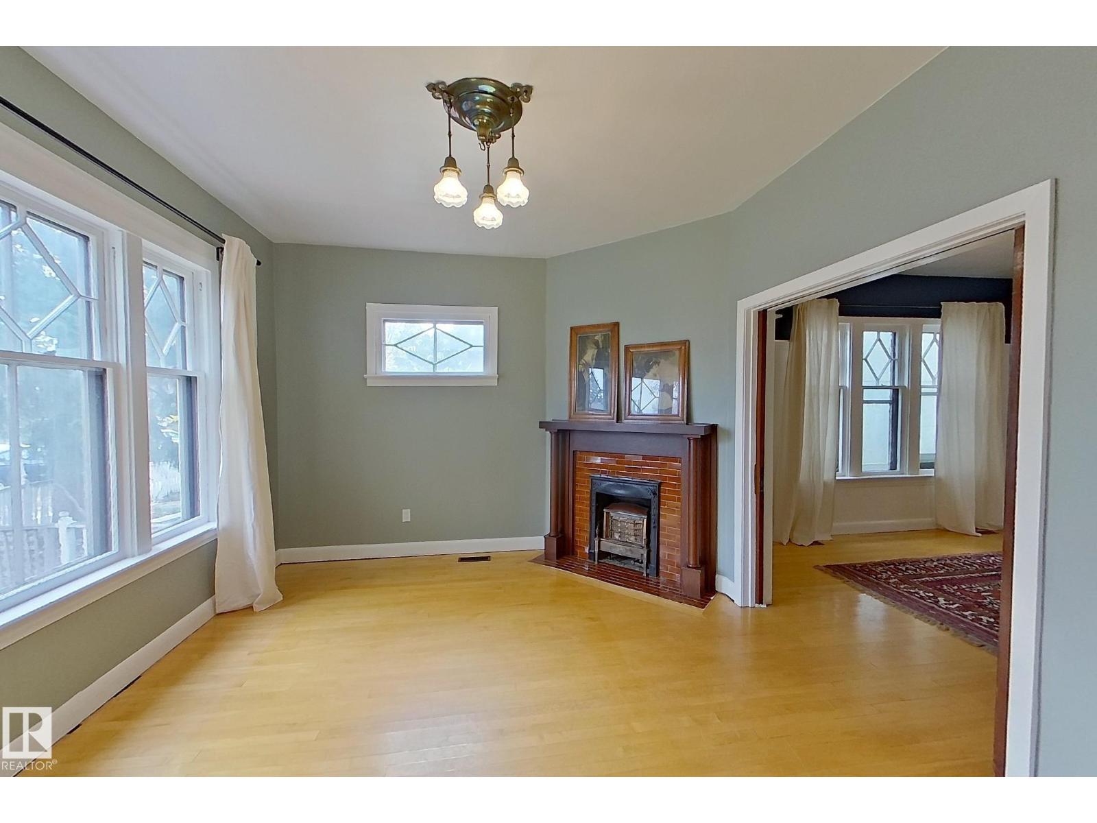11148 96 St Nw Nw, Edmonton, Alberta  T5G 1S7 - Photo 6 - E4461878