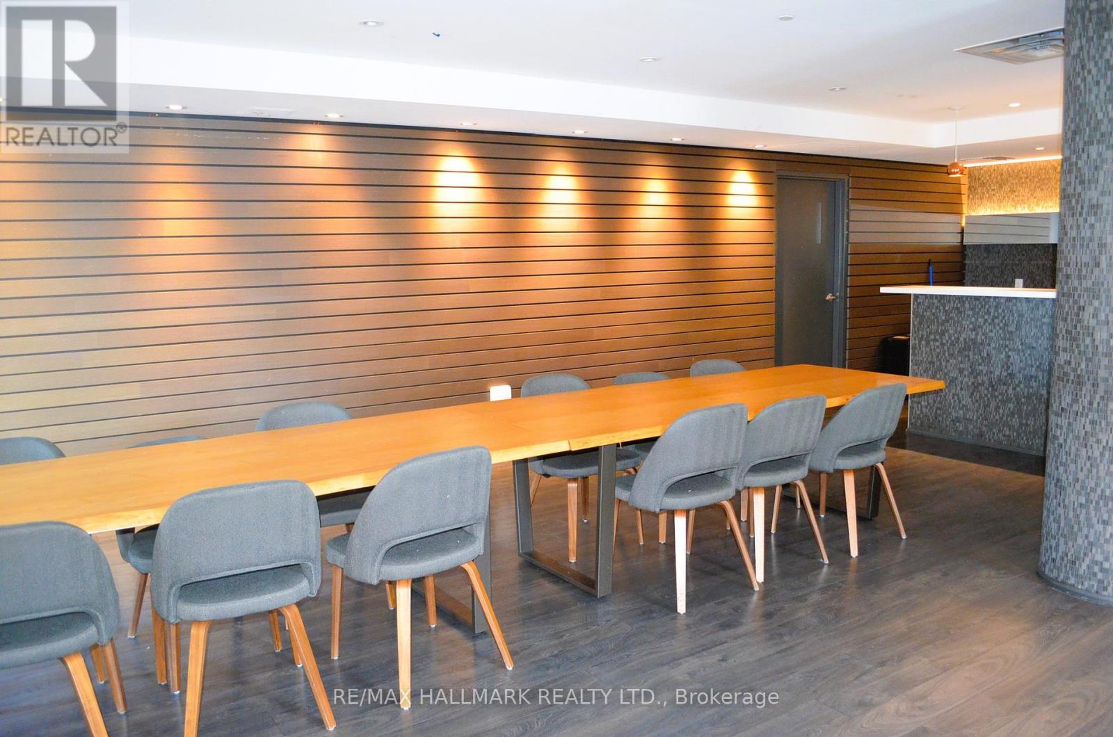 1704 - 85 Duke Street W, Kitchener, Ontario  N2H 0B7 - Photo 19 - X12450554