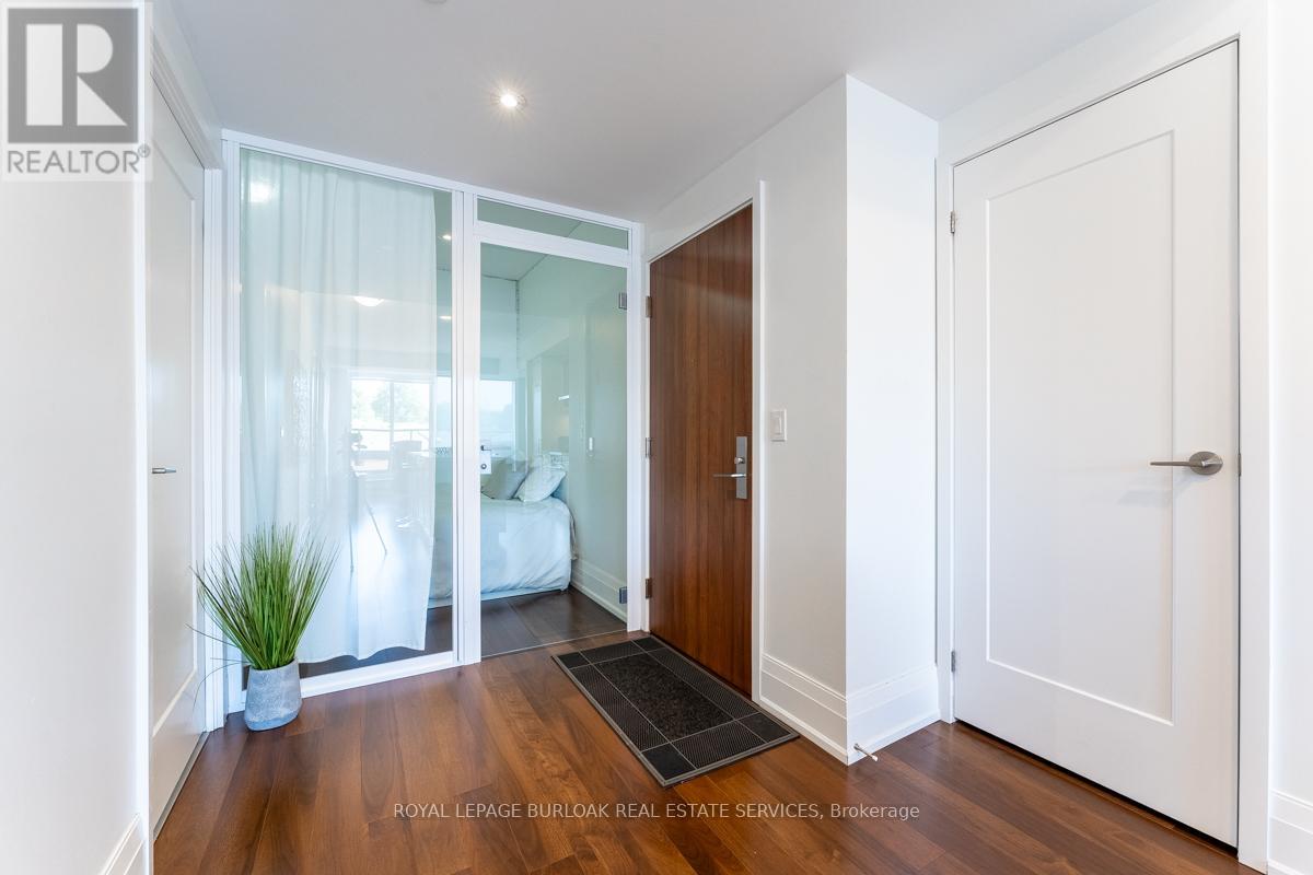 410 - 25 Malcolm Road, Toronto, Ontario  M4G 1X7 - Photo 4 - C12458939