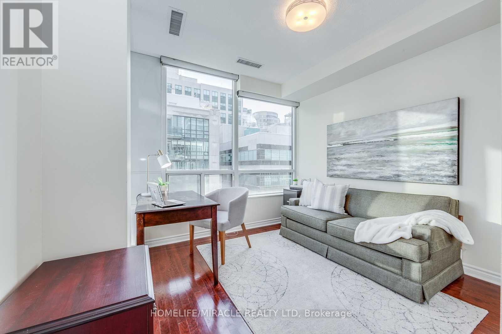 270 Wellington Street, Toronto, Ontario  M5V 3P5 - Photo 13 - C12458940