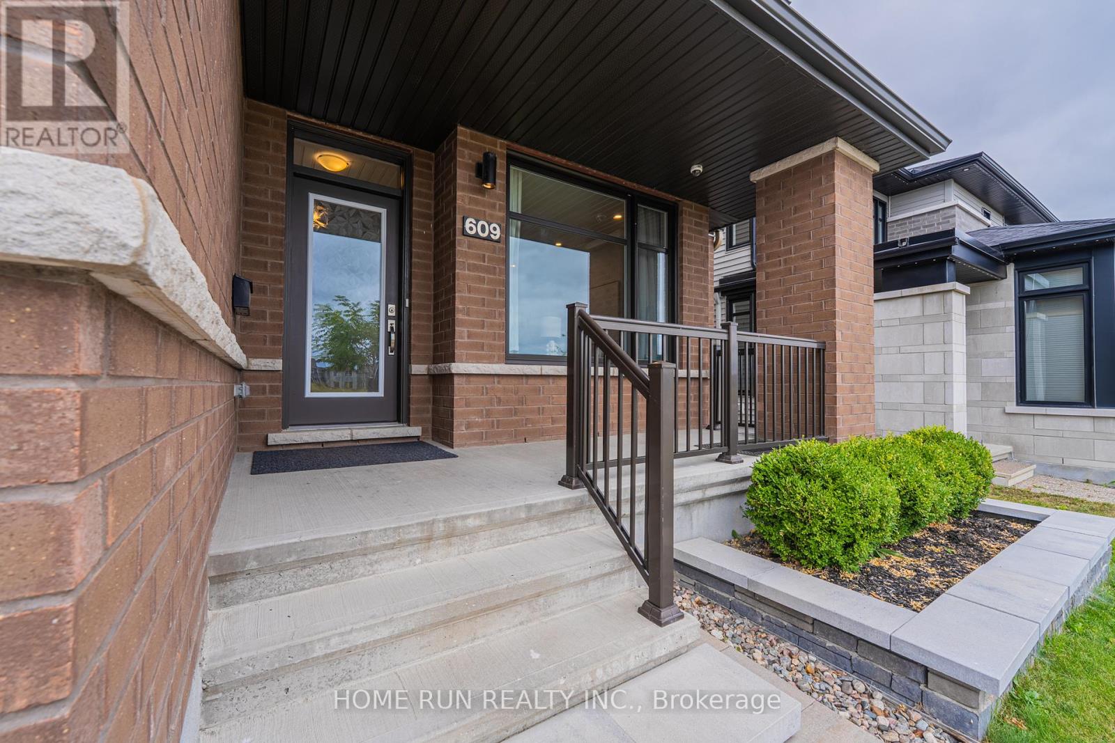 609 Triangle Street, Ottawa, Ontario  K2V 0L8 - Photo 2 - X12453262