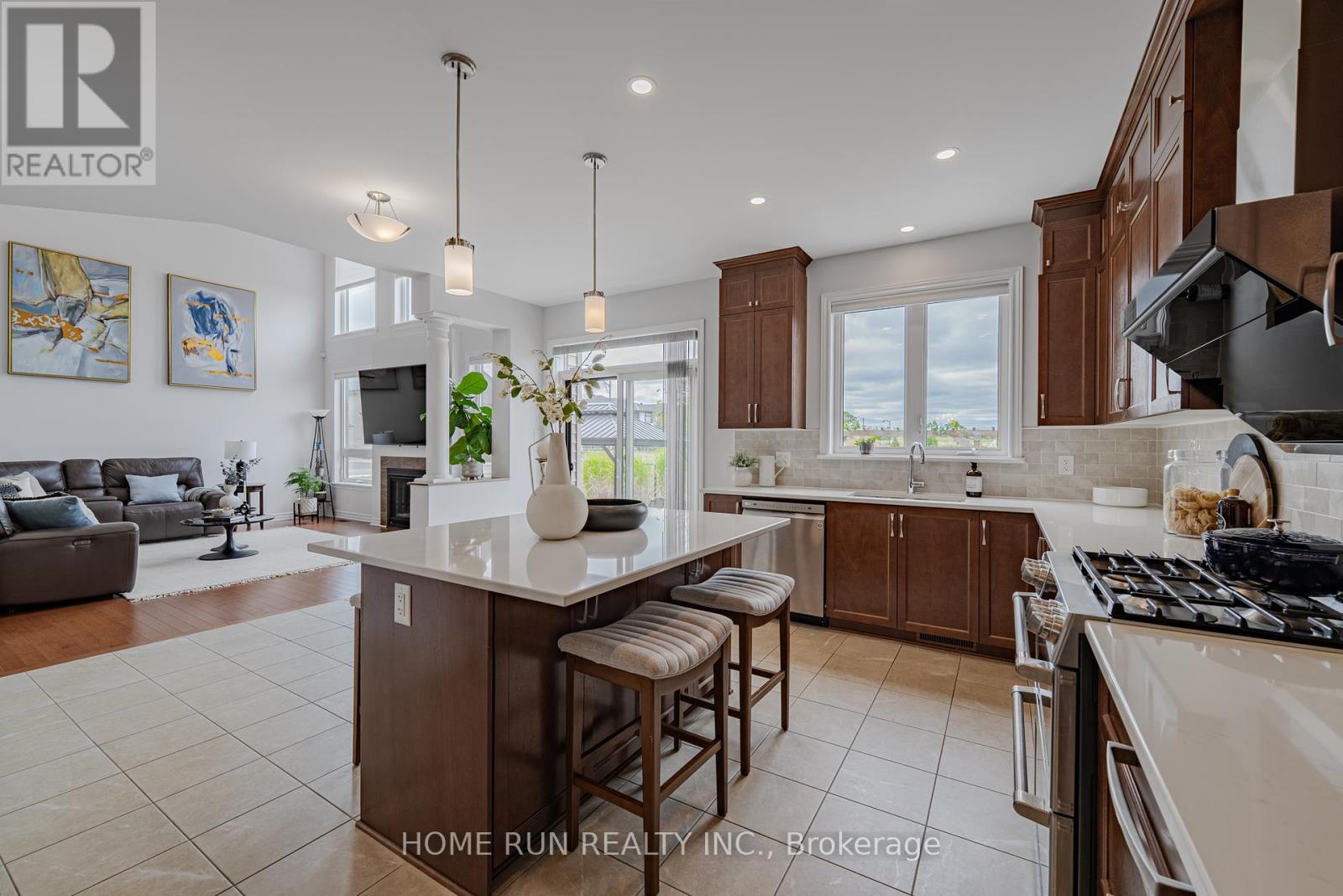 609 Triangle Street, Ottawa, Ontario  K2V 0L8 - Photo 14 - X12453262