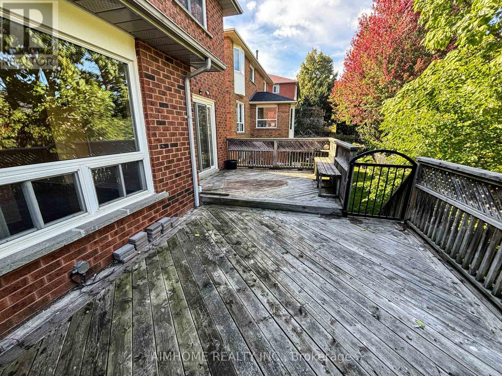 87 Ballard Crescent, Newmarket, Ontario  L3X 1S2 - Photo 15 - N12458936