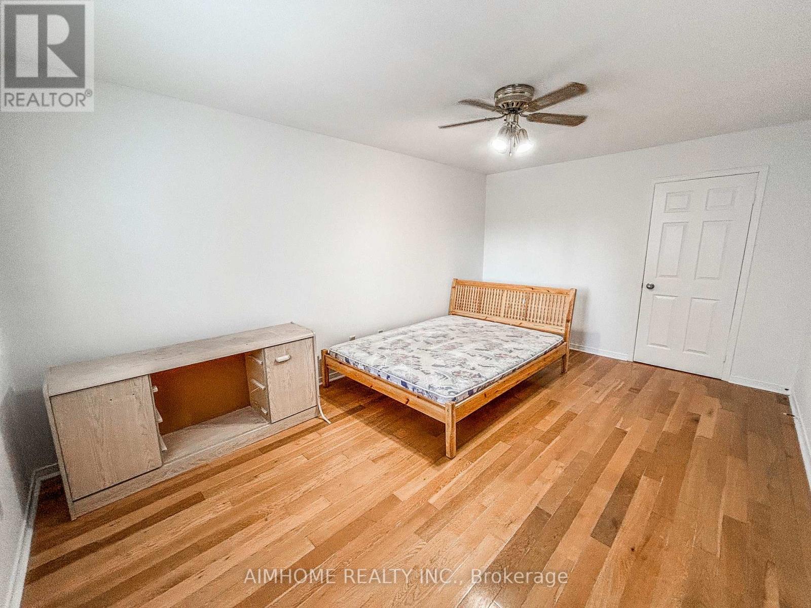 87 Ballard Crescent, Newmarket, Ontario  L3X 1S2 - Photo 25 - N12458936